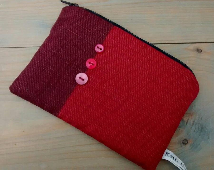 Maroon Zipped Pouch 