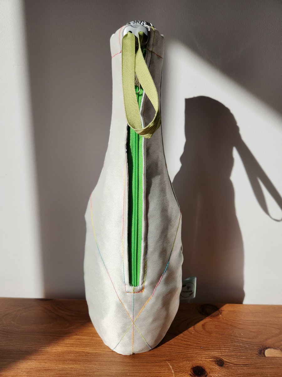 CHAMPAGNE AND WINE COOLER