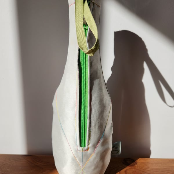 CHAMPAGNE AND WINE COOLER