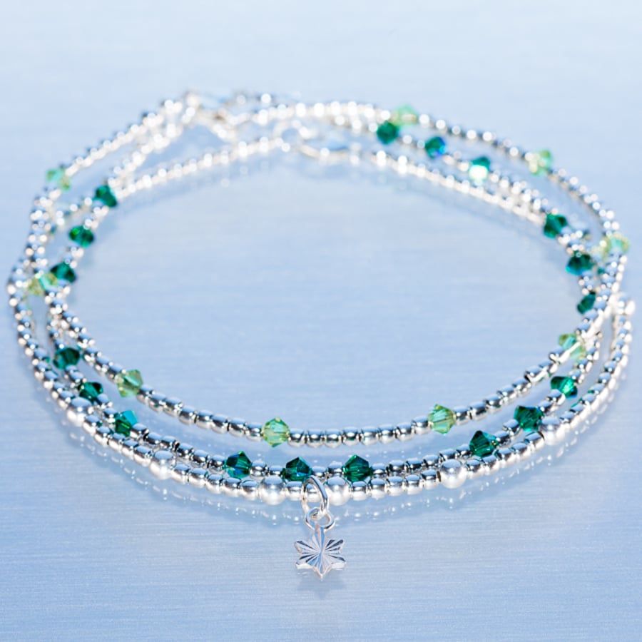 Bracelets Sterling silver with green swarovski and star charm handmade