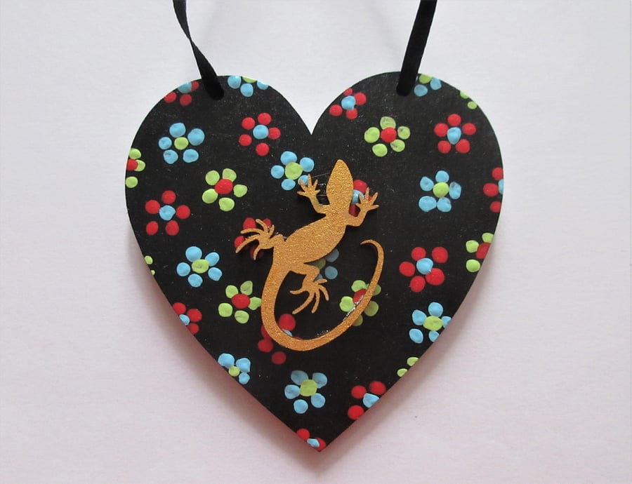 Lizard Hanging Heart Decoration Hand Painted Ditsy Flowers Reptile