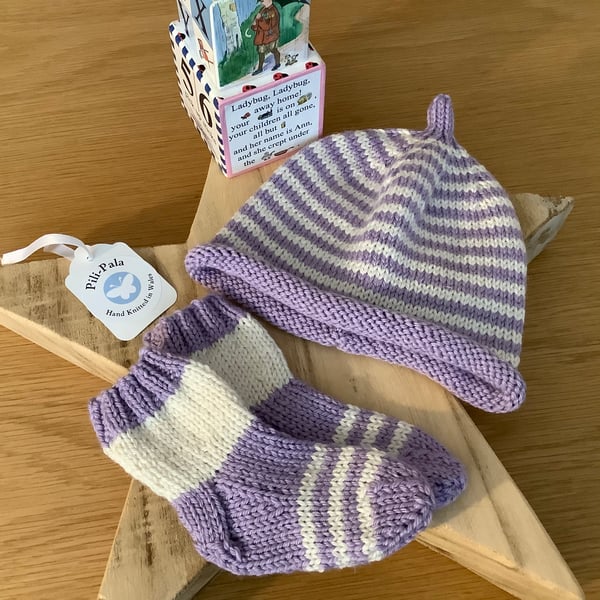 Hand Knitted Cashmere Blend Baby Beanie 0-6 Months 