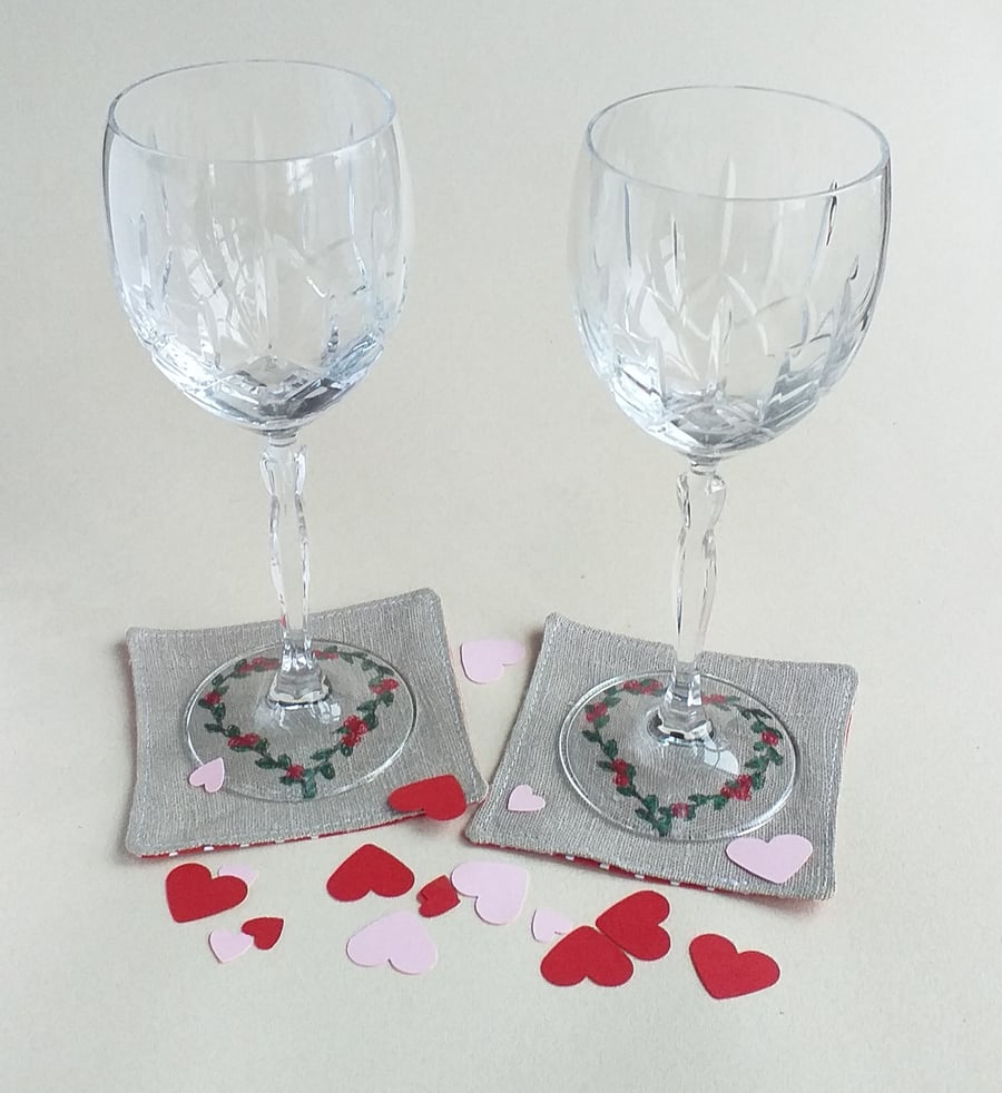 Red Love Heart Embroidered Wreath Fabric Coasters