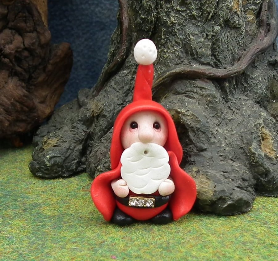 Gnome 'Nicholas' hiding in plain sight undercover Santa OOAK Sculpt Ann Galvin