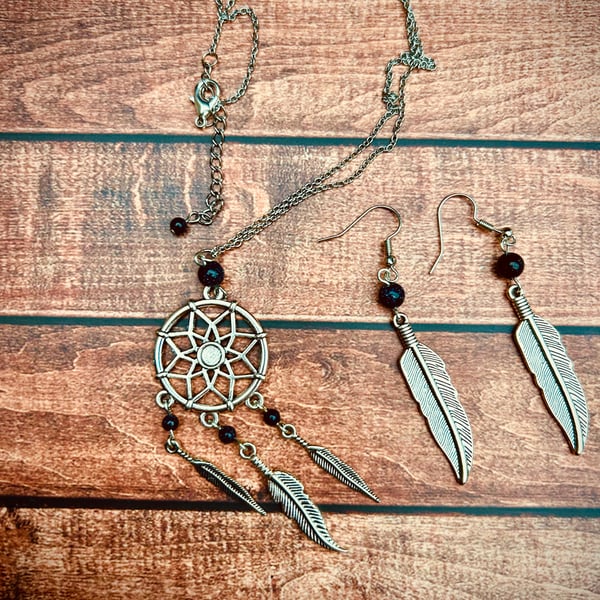 Dreamcatcher Necklace & Earrings Set