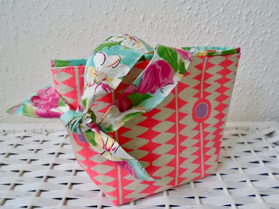 Kids Cotton shopper - with strap tied into a bow 