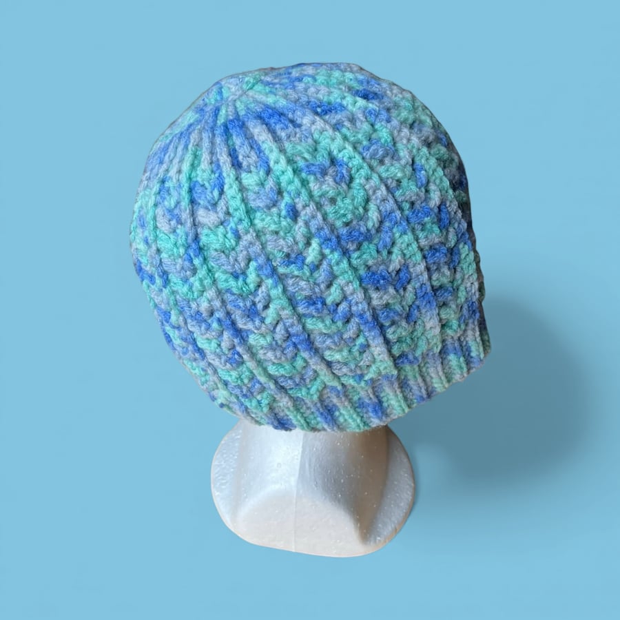 Crocheted Post and V’s Beanie Hat