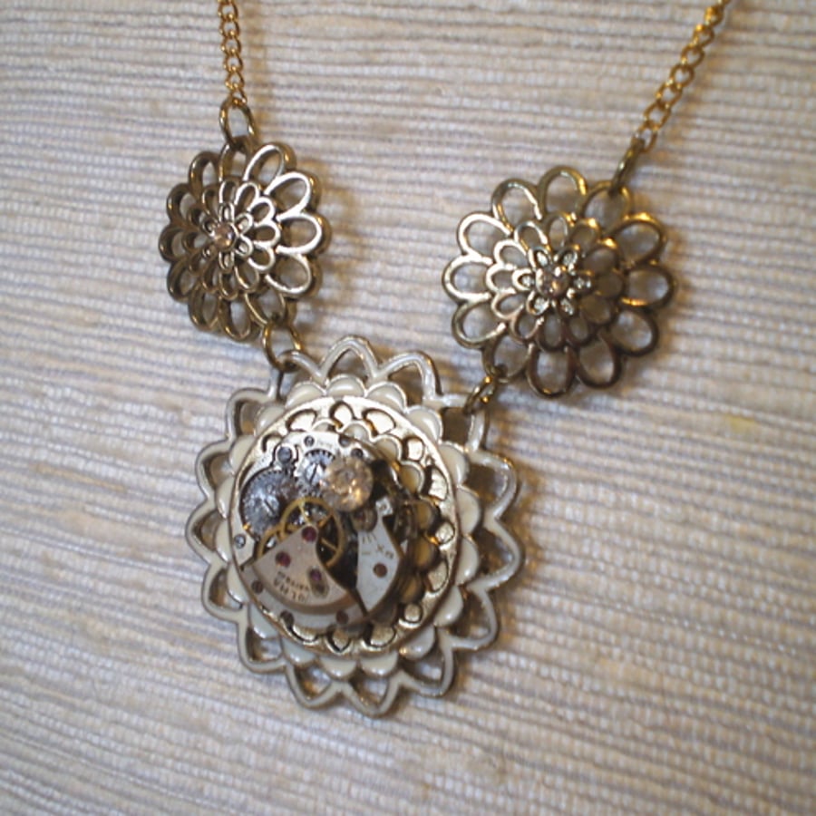 *Reserved for Lyndsey* Steampunk Flower Sunburst Necklace