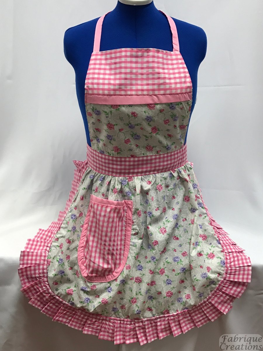 Vintage 50s Style Full Apron Pinny - Ivory with Pink & Purple Flowers & Gingham