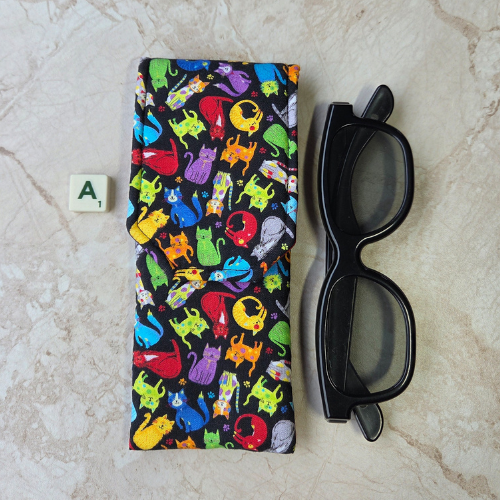 Handmade soft cat print glasses case
