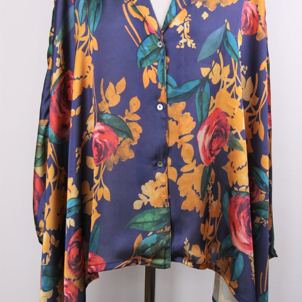 Plus satin Kimono shirt dipped sides. Floral silk. Kaftan hi low. 
