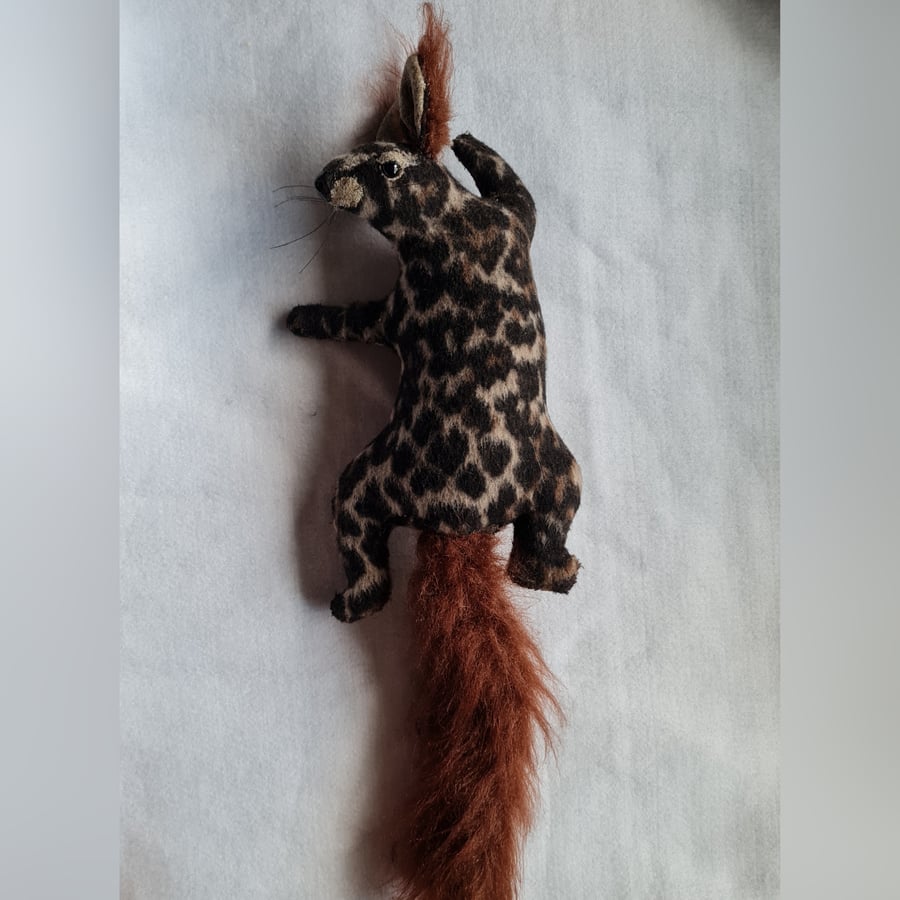 Faux squirrel wall mount - Stanley