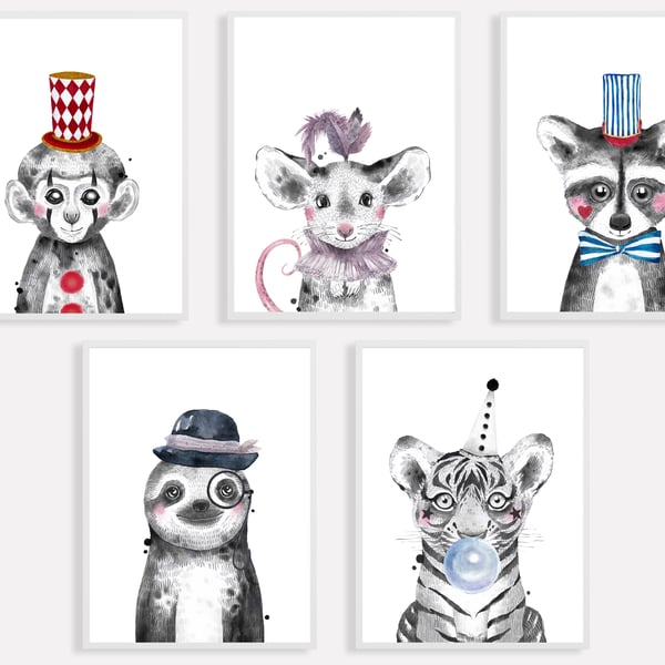 Watercolour  circurs animals nursery prints, circus animals wall decor