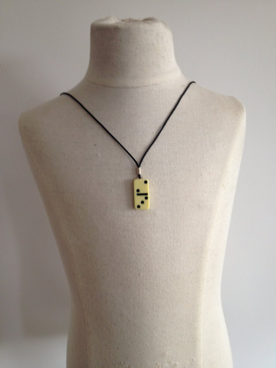 Children's Domino Necklace. (137)