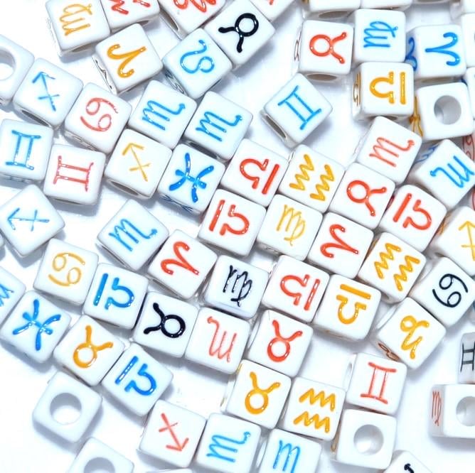 100pcs 7 mm white cube constellation acrylic beads for DIY Craft Jewellery Makin