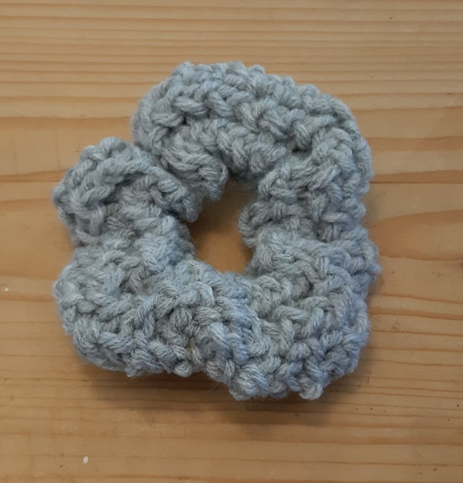 Grey Large Chunky knit Scrunchie 