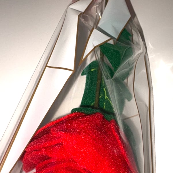 Long-stemmed felt rose