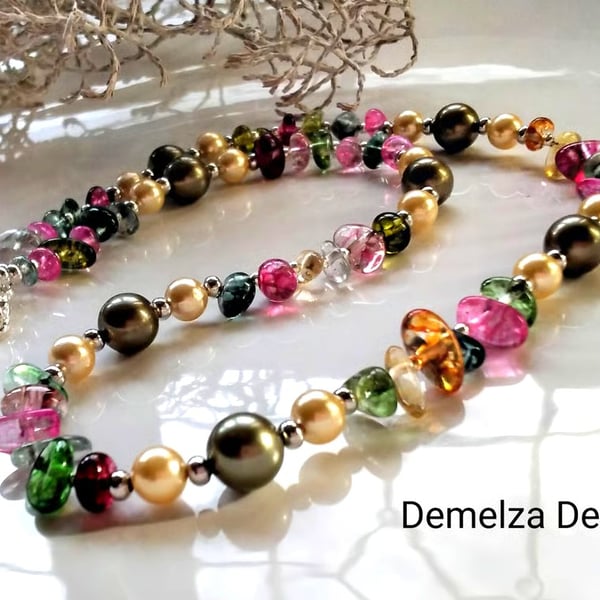 Multicoloured  Pebble Quartz & Shell Pearl Necklace 