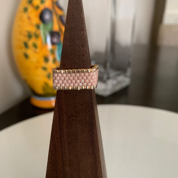Lovely rose colour beaded ring