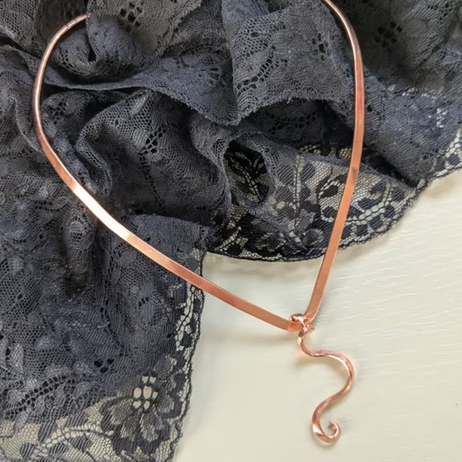 Small Swirly Copper Pendant in Art Nouveau Style