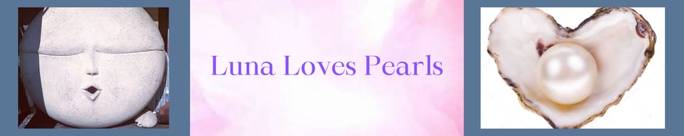 Luna Loves Pearls