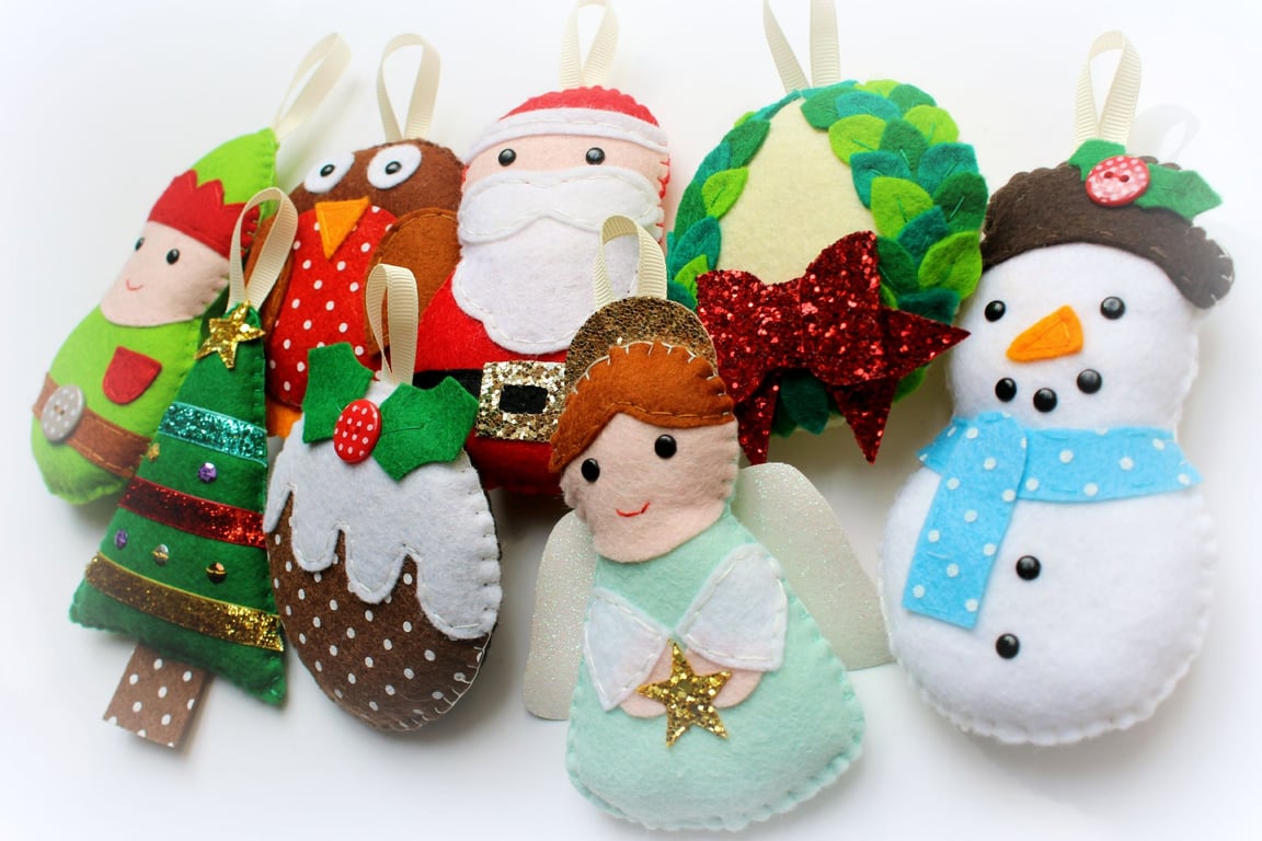Traditional felt Christmas Garland decoration. Set of 8 ornaments.