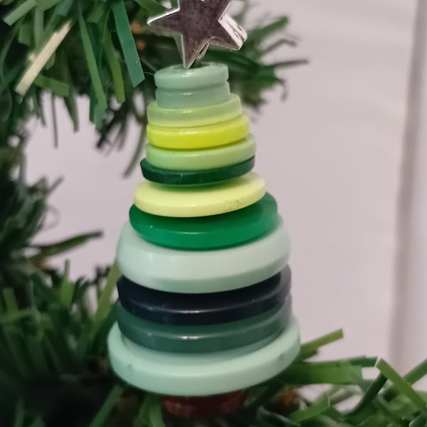 Green Button Christmas Tree Decoration - Star Topper