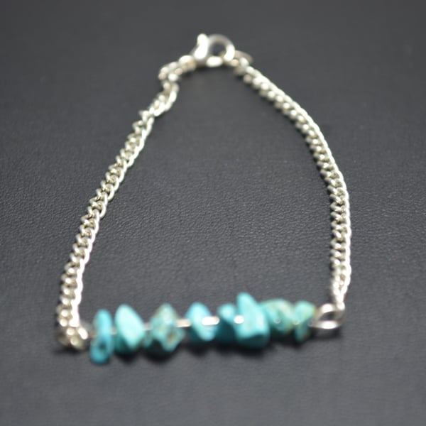 Dyed Howlite chip bracelet -  turquoise