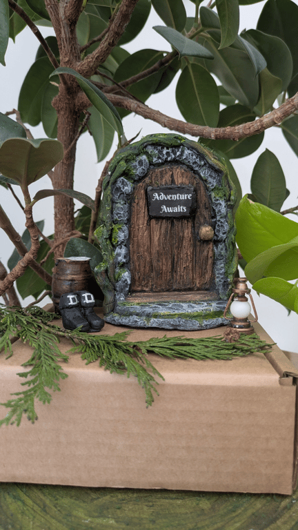 Adventure Fairy Door, Brown freestanding sculpture suitable for fairy and pirate