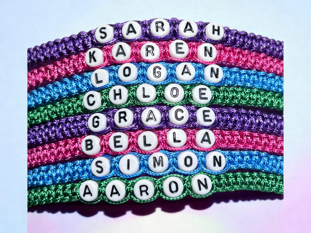 Personalized bracelets in many colours 
