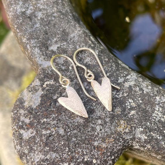 9ct gold heart earrings