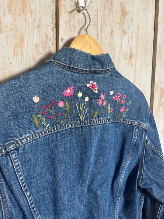 ‘Tulip party’ Embroidered Upcycled Levi’s denim jacket 