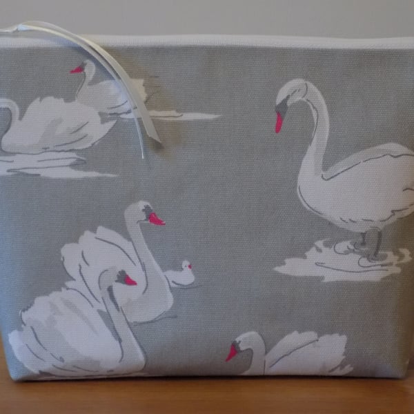 'Swan Pebble' Clarke & Clarke Fabric Toiletries Cosmetics Bag Large Make Up Case