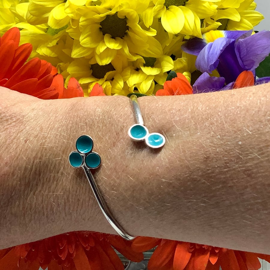 Sterling silver and turquoise enamel adjustable bangle