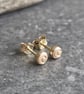 9ct gold pebble stud earrings, Spiral pattern - Image 1