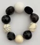 Stylish Monochrome Chunky Beaded Bracelet - Image 2