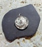 Silver shell imprint round pendant - Image 3
