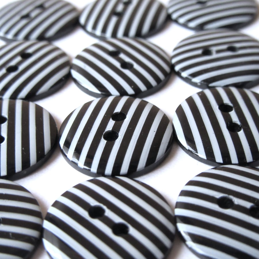 Black & White Stripy Buttons 
