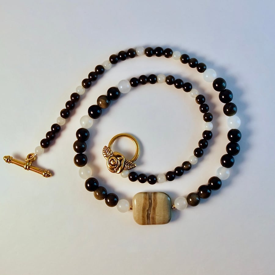 Obsidian on sale bead necklace