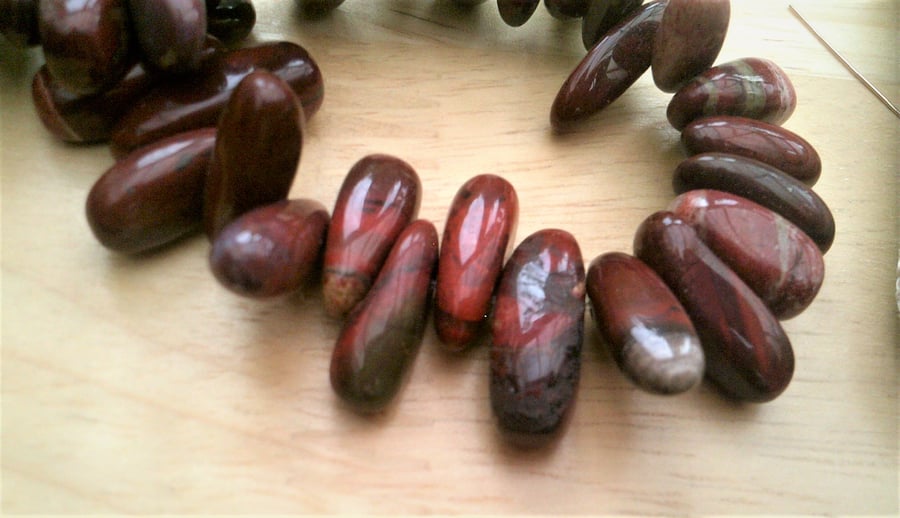 Brecciated Brick RedJasper Tooth Beads, Making Jewellery Set 10 Beads or Strand