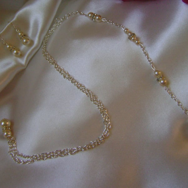 Backdrop Pearl & Rhinestone Bridal Necklace & Earring Set