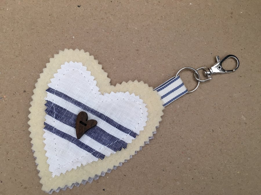 Heart and button keyring