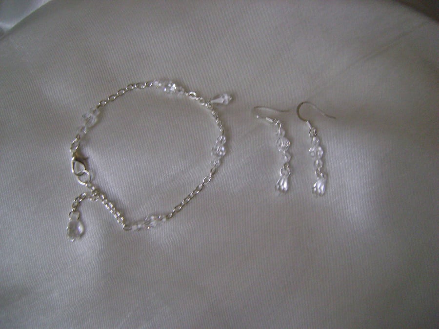 Clear Crystal  Bracelet & Earring Set