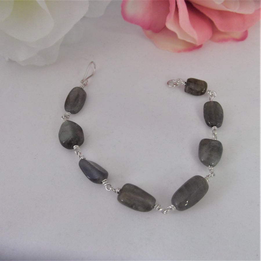 Labradorite tumble gemstone bracelet brow chakra spiritual path
