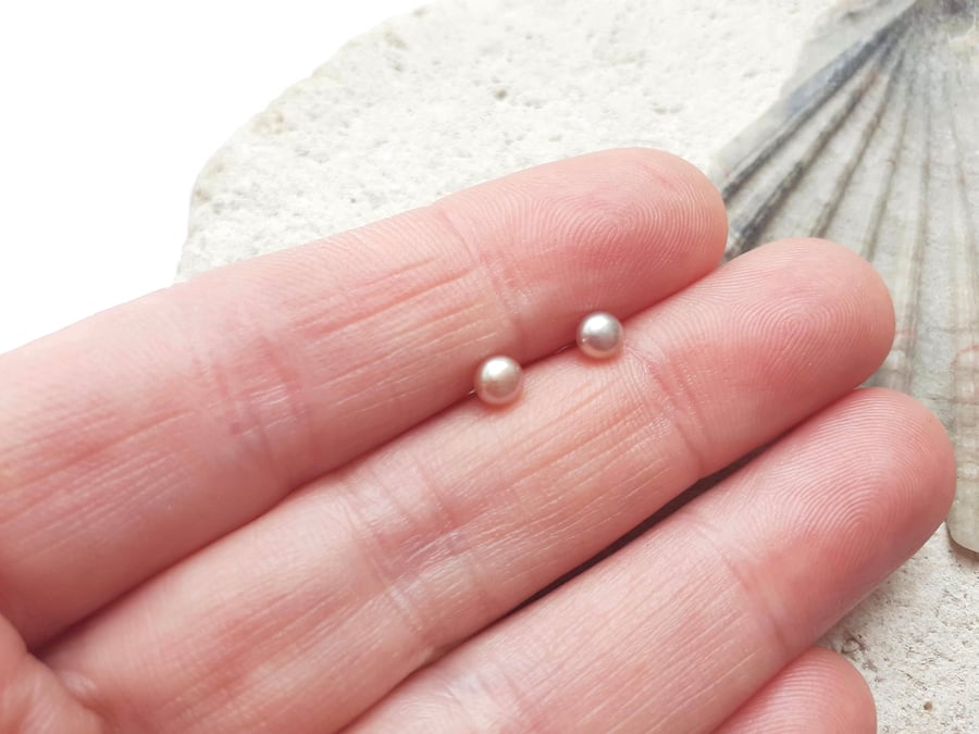 4-4.5mm Pale Pink Freshwater Pearl Stud Earrings with Sterling Silver