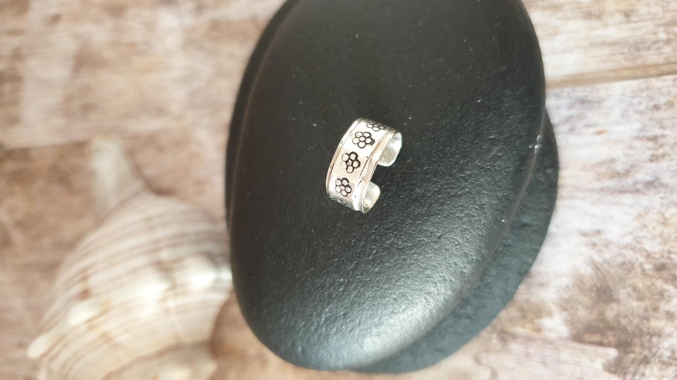 Sterling Silver 925 Floral Pattern Earcuff