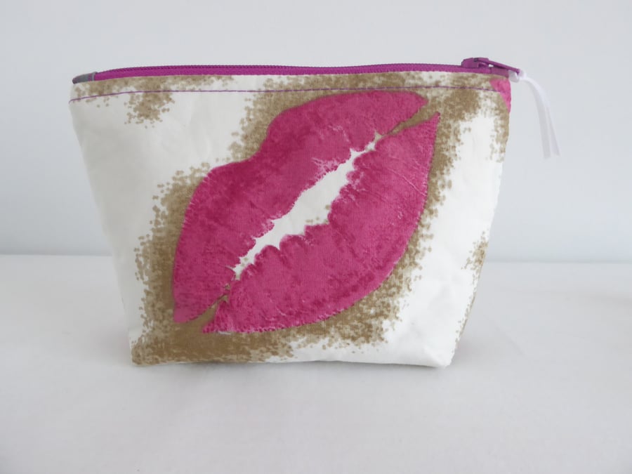 "PINK LIPS" - Small cosmetics bag - make up, sewing, projects, Travel bag