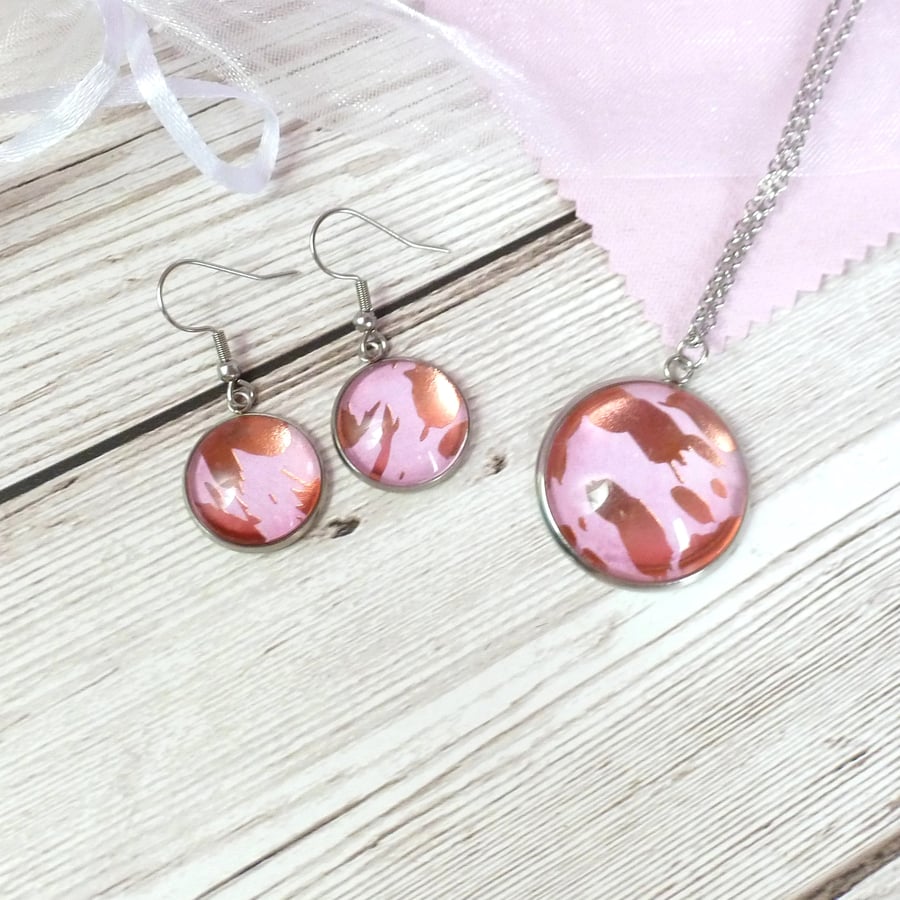 Pink and Rose Gold pendant and dangle earrings set   