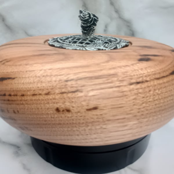 Sweet chestnut pot pourri or trinkets keepsake box,
