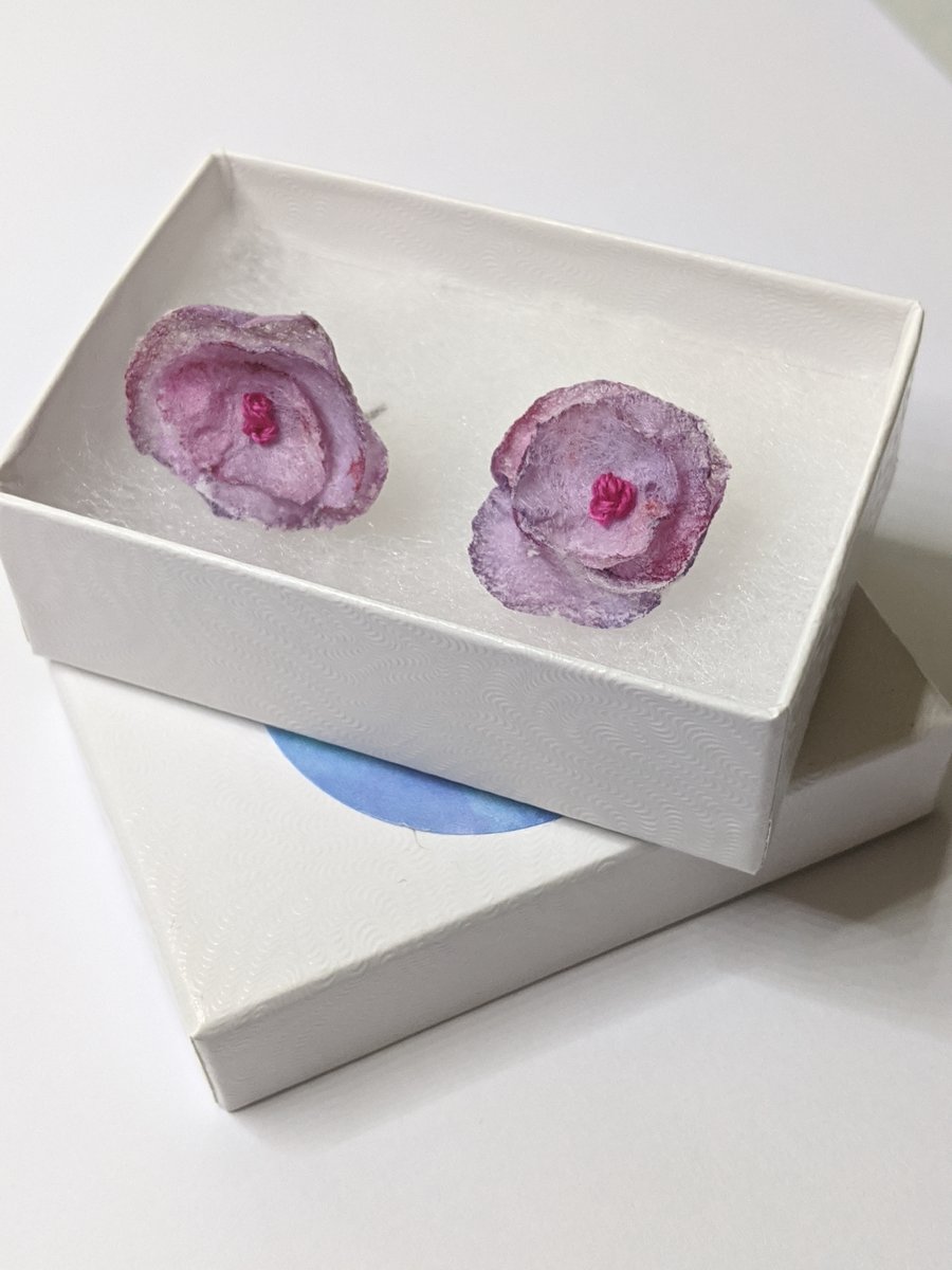 Flower earrings, lilac earrings, stud earrings, textile earrings